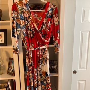 Size 1x Floral Faux Wrap Midi Dress
